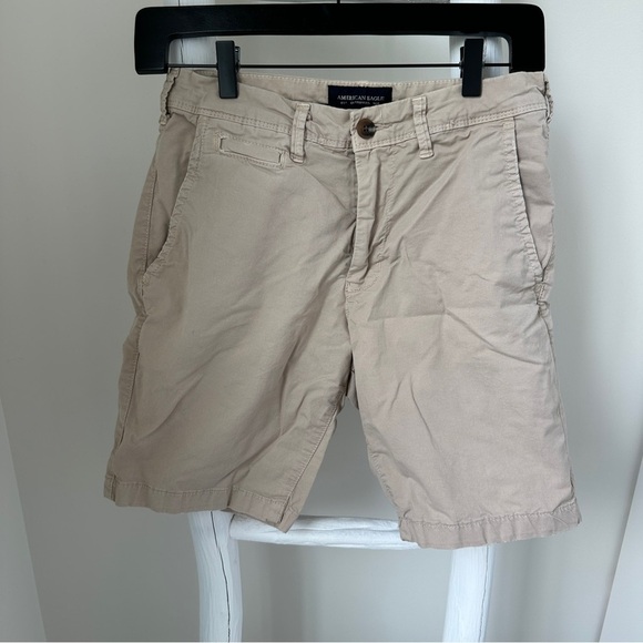 American Eagle Outfitters Next Level Flex Slim Khaki Flat Front Shorts Size 28 - Picture 1 of 14